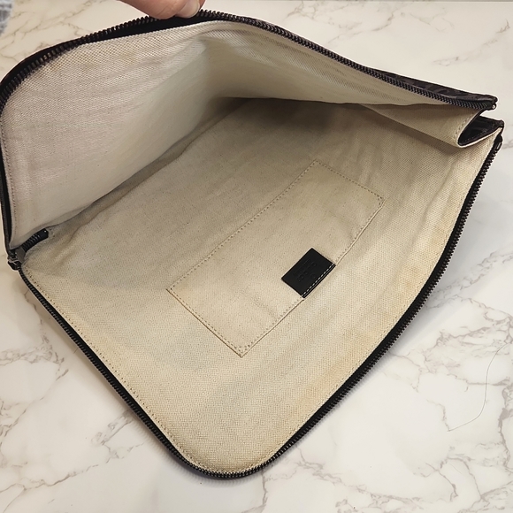 Gucci Leopard Print Large Clutch - Picture 9 of 9